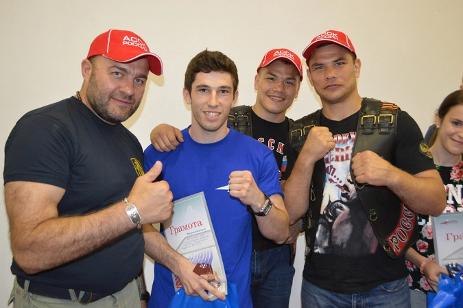 Пореченков, братья Чудиновы и студент