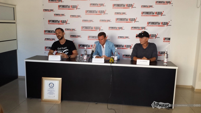 Денис Михайлов, Вячеслав Тимошенко и Олег Газманов