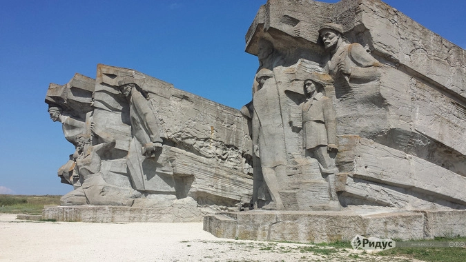 Вход в аджимушкайские каменоломни