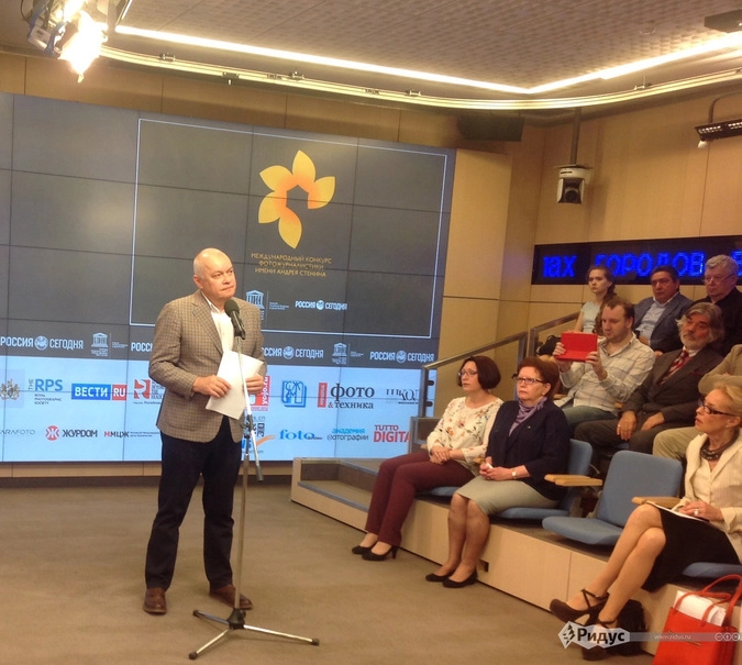 Дмитрий Киселев