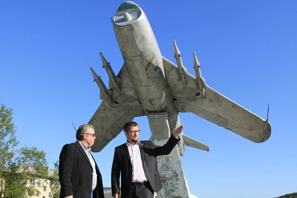 In article 870460a379