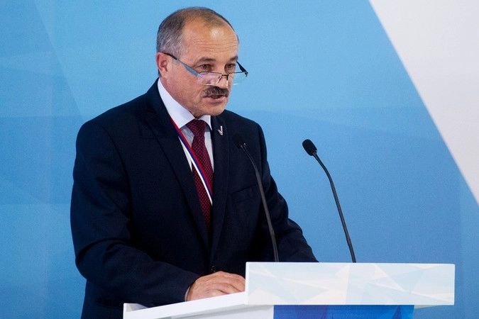 Выступление Сопредседателя регионального штаба ОНФ в Забайкальском крае, заслуженного врача РФ, профессора Николая Говорина, в котором он раскритиковал состояние отечтсевнной медицины, стало первым на форуме ОНФ в воскресенье