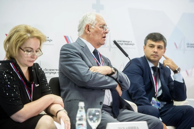 Слева направо: Духанина, Рошаль, Дмитрий Морозов