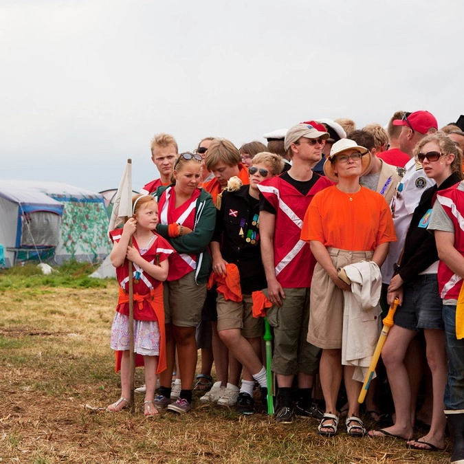 Жители Королевства Эллеоры ждут монарха