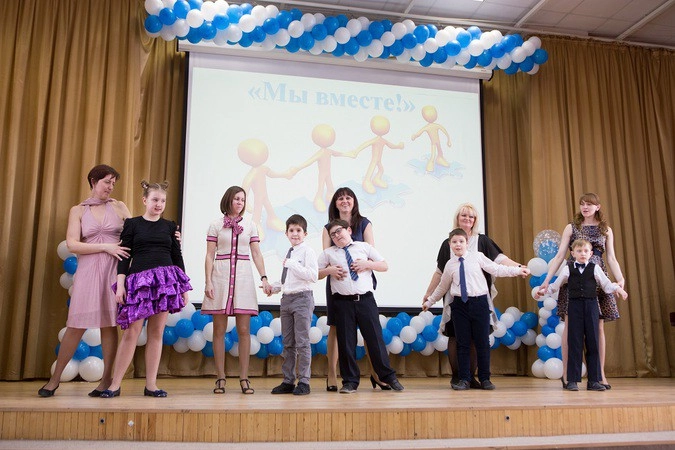 Мамы Героини со своими детьми