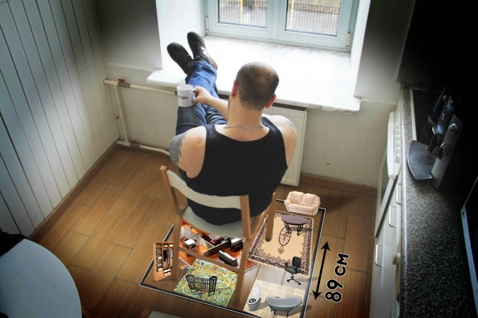 На этом коллаже изображена доля, принадлежащая Жданову в квартире Евгении П-й. На такой площади крупногабаритному человеку разместиться весьма непросто 