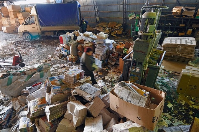 Работа предприятия по сбору, хранению и утилизации макулатуры. 