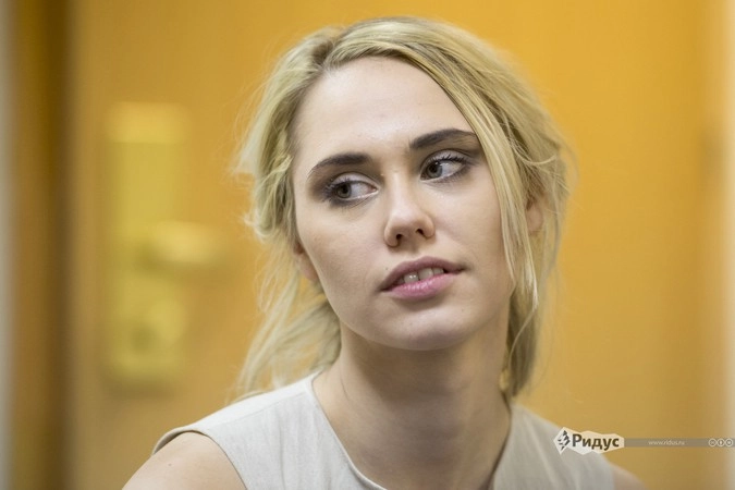 Кристина, посол Кадебостана и новая вокалистка Kadebostany 