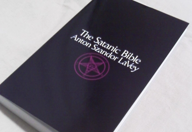 «Сатанинская библия» - главная книга статанистов
