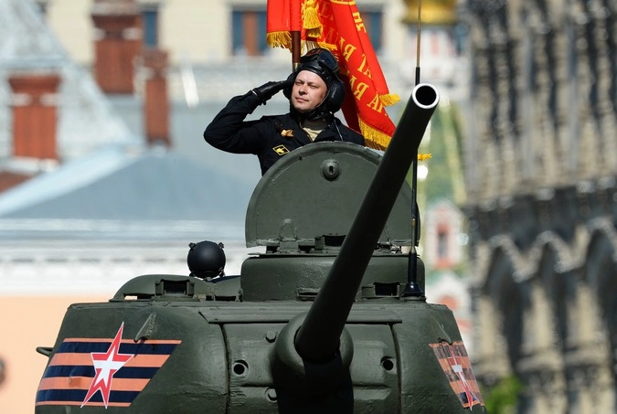 Танк Т-34-85 во время военного парада на Красной площади в честь 71-й годовщины Победы в Великой Отечественной войне 1941-1945 годов.