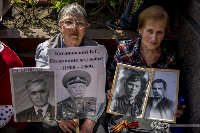 Ася Ходос (слева). Война застала ее маленькой девочкой в Одессе. Справа - Эльвира Дорошенко