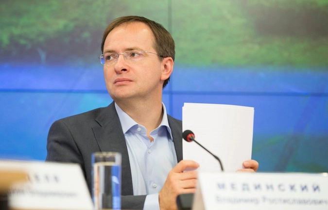 Министр культуры РФ Владимир Мединский сообщил, что сегодня в России число учеников музыкальных школ выросло почти на 20 процентов. 