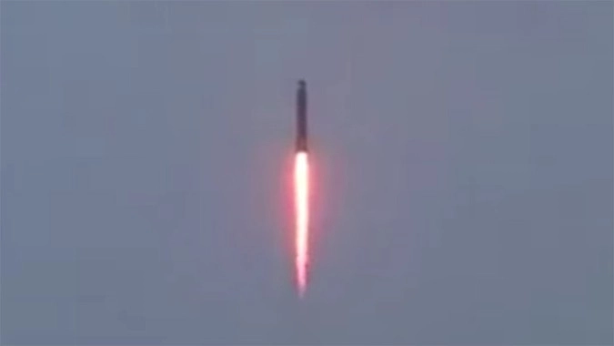 Запуск баллистической ракеты «Булава»