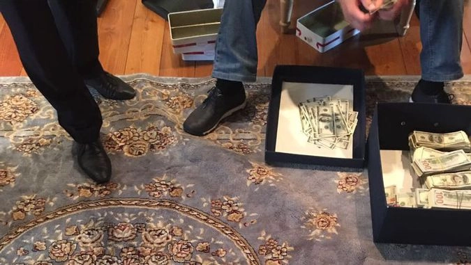 Обнаруженное при обыске дома у главы ФТС России