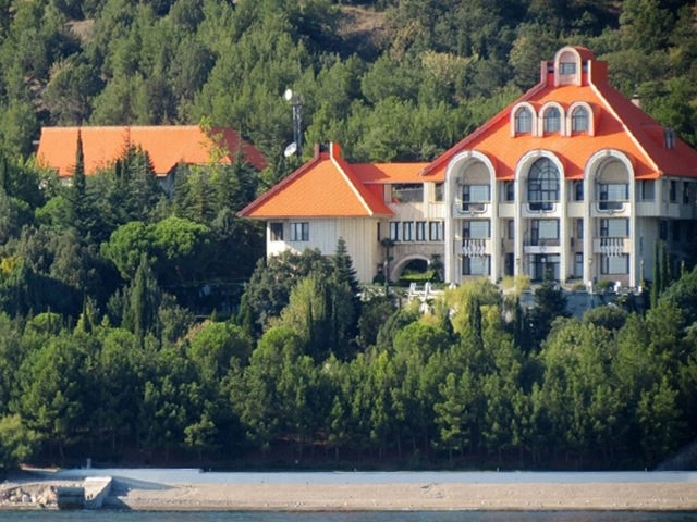 In article 9375c86651