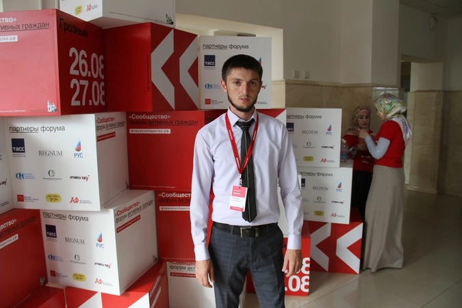 Беслан Асхабов