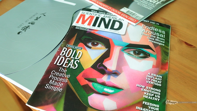 «Это мой главный повод для гордости, мою фотографию для обложки выбрал Scientific American», — говорит Хохлов. SciAm — старейший и один из самых известных научно-популярных американских журналов, выходит с 1845 года. В России он печатается под названием «В мире науки»