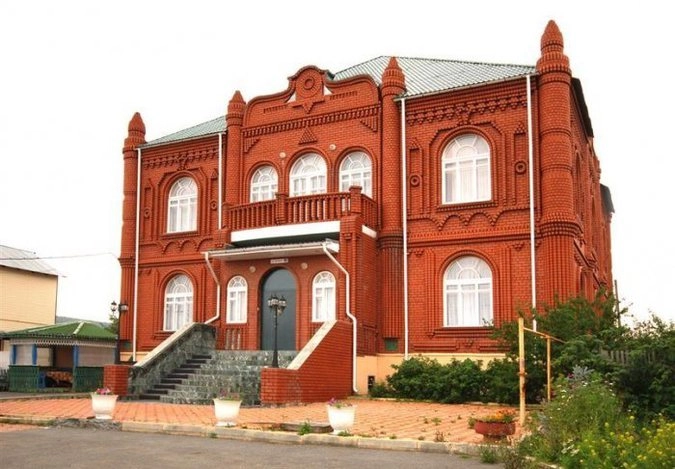 Снесенный в 2005-м особняк клана Оглы, являвшийся, по мнению властей, центром наркотрафика в регионе 