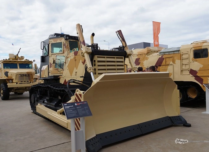 Боевой бульдозер