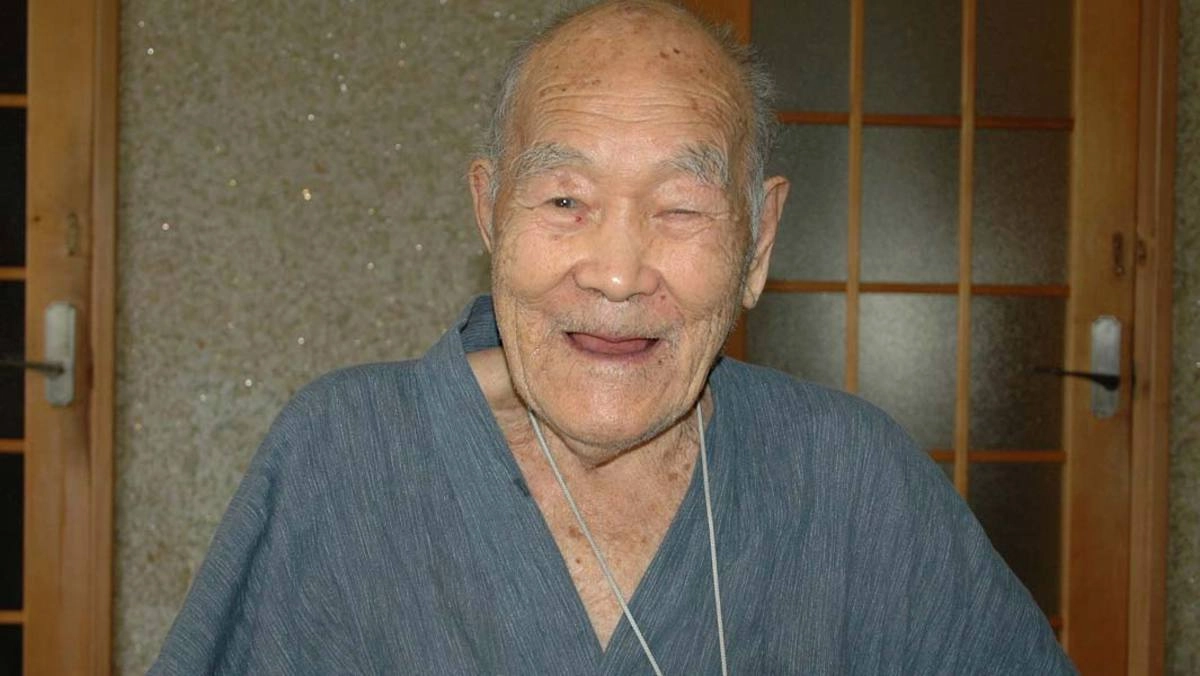 Самого старшего человека. Масадзо Нонака. Японец Масадзо Нонака. Масадзо Исида. Пожилые японцы.