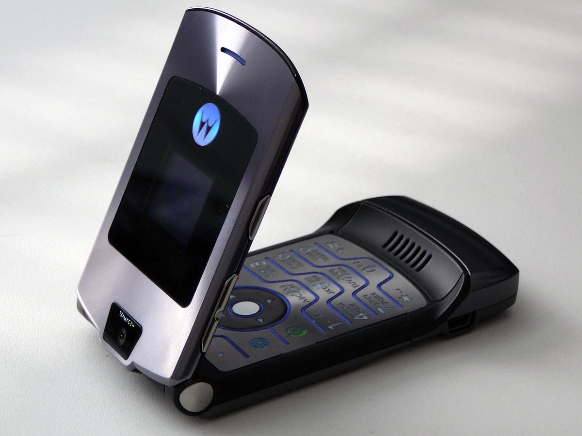 Оригинальный Motorola RAZR V3