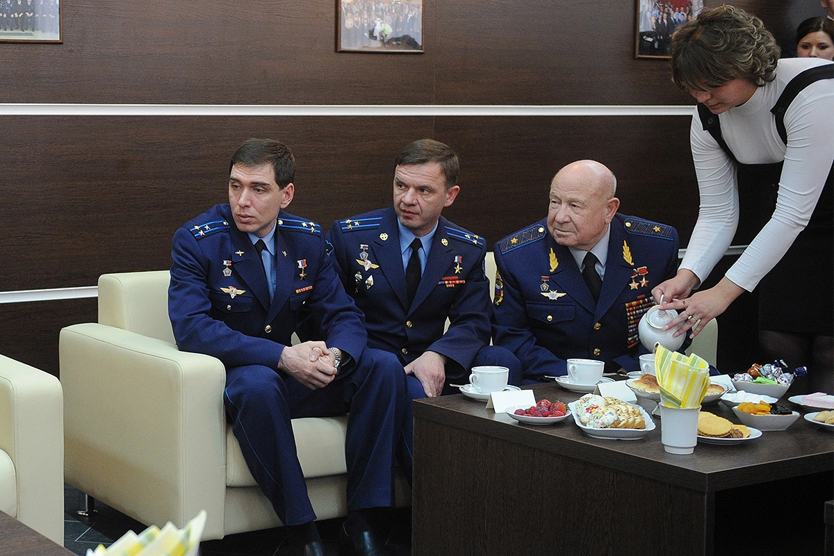 Сергей Волков, Юрий Гидзенко и Алексей Леонов.
