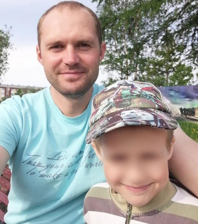 Погибший мальчик с отцом