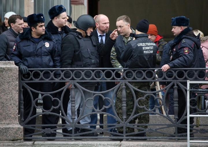 Следственный эксперимент с бывшим доцентом СПбГУ Соколовым. 