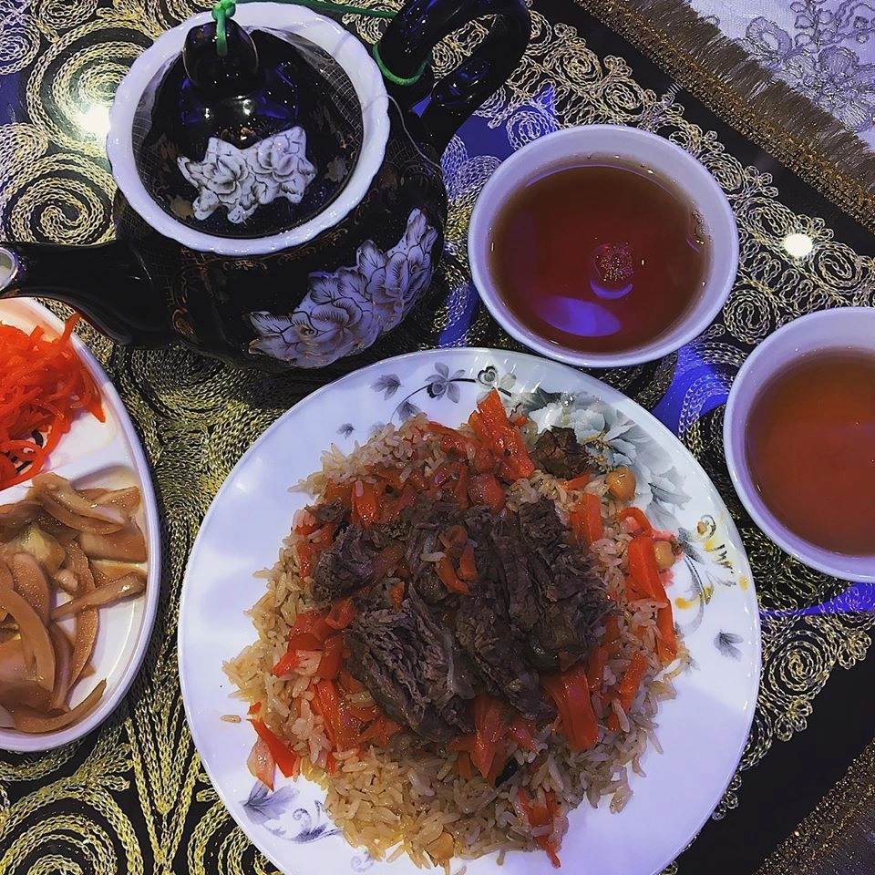 В Корее вкусно! — место: Dongdaemun History & Culture Park Station.