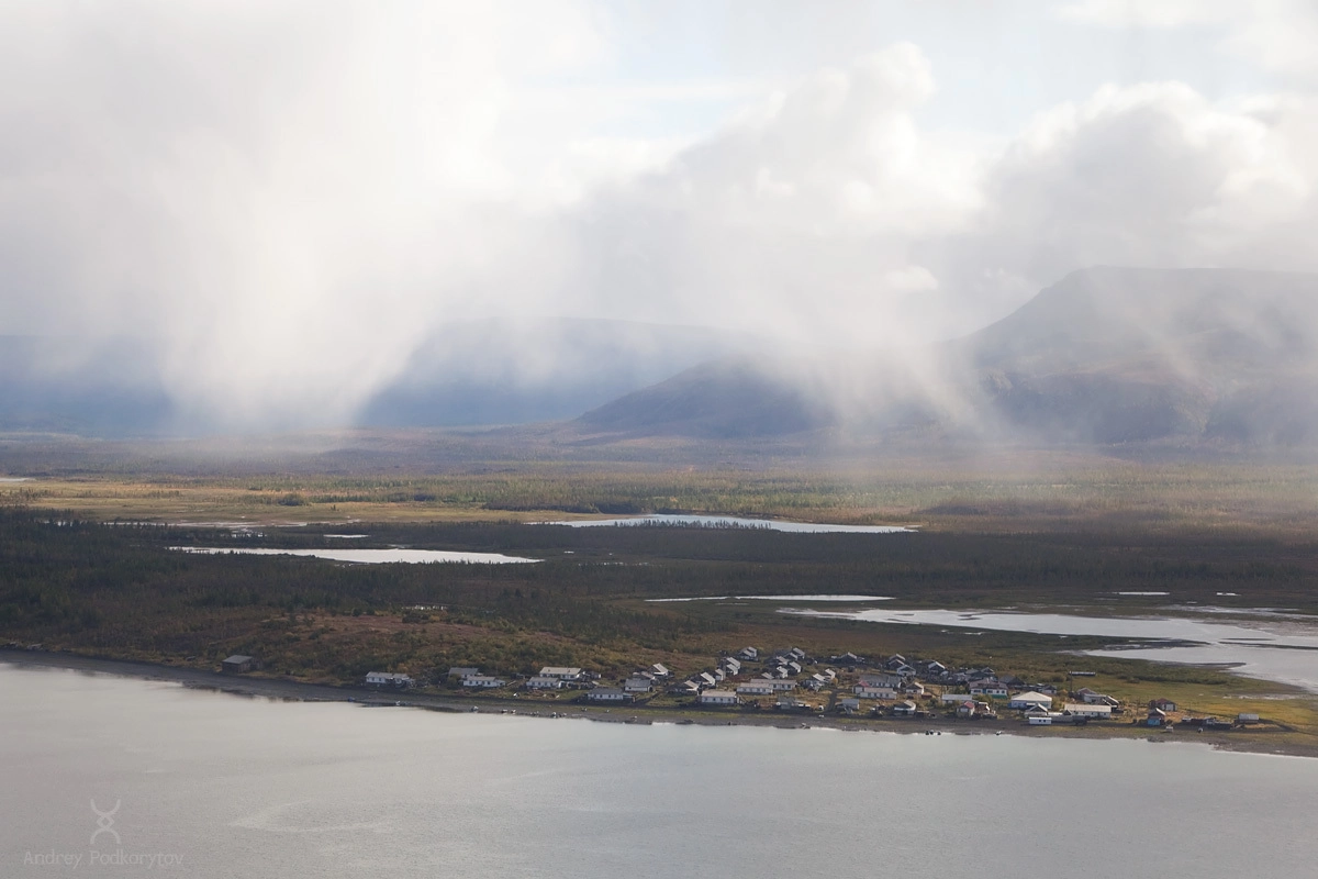 Посёлок Хантайское озеро. Плато Путорана. Посёлок Хантайское озеро. Плато Путорана.