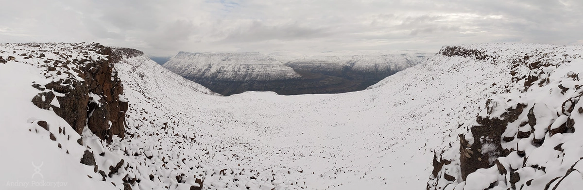 Долина реки Дапту. Плато Путорана. Долина реки Дапту. Плато Путорана.