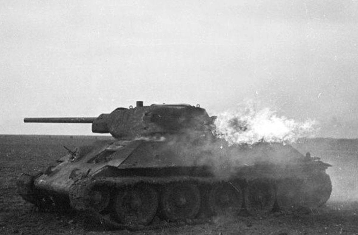 Т-34 в огне под Дубно