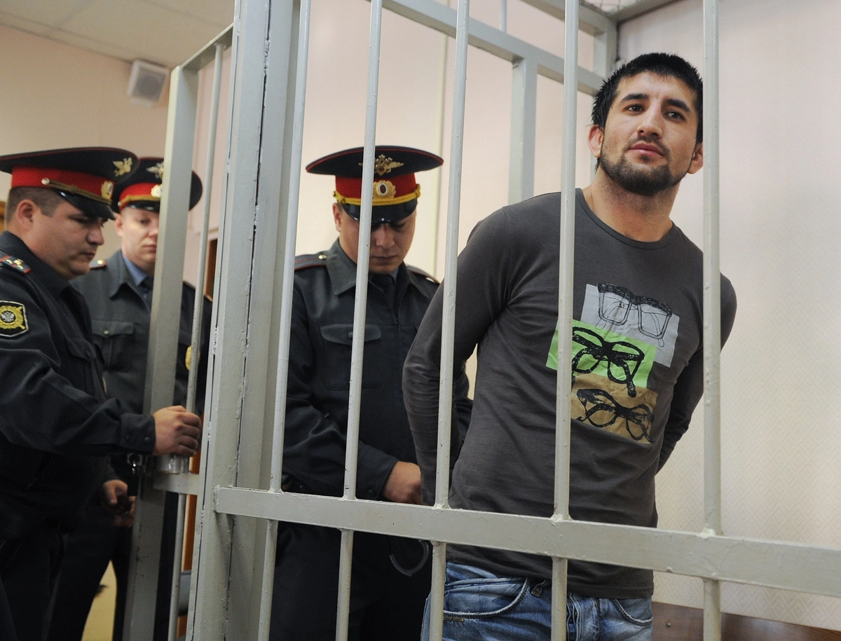 Спортсмен Расул Мирзаев, обвиняемый в смерти 19-летнего студента Ивана Агафонова, во время рассмотрения дела в Замоскворецком суде.