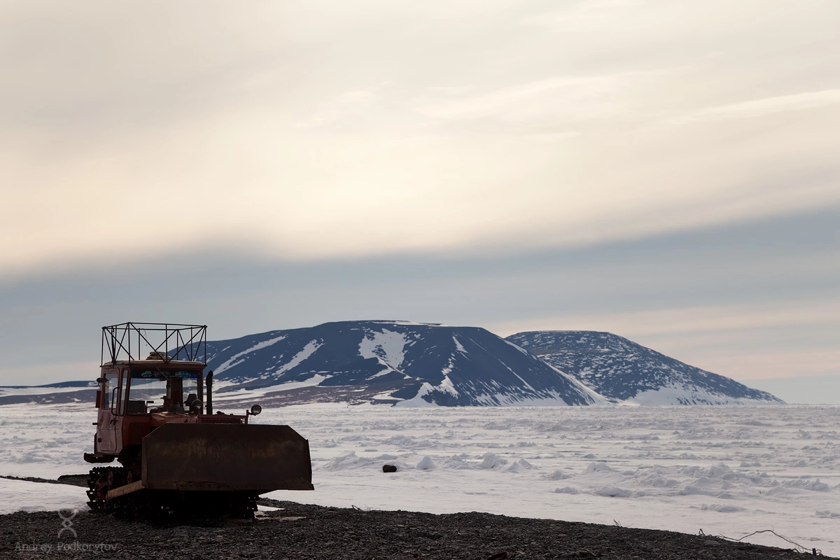 Восточно-сибирское море. Полярная станция Валькаркай. Арктическая Чукотка.