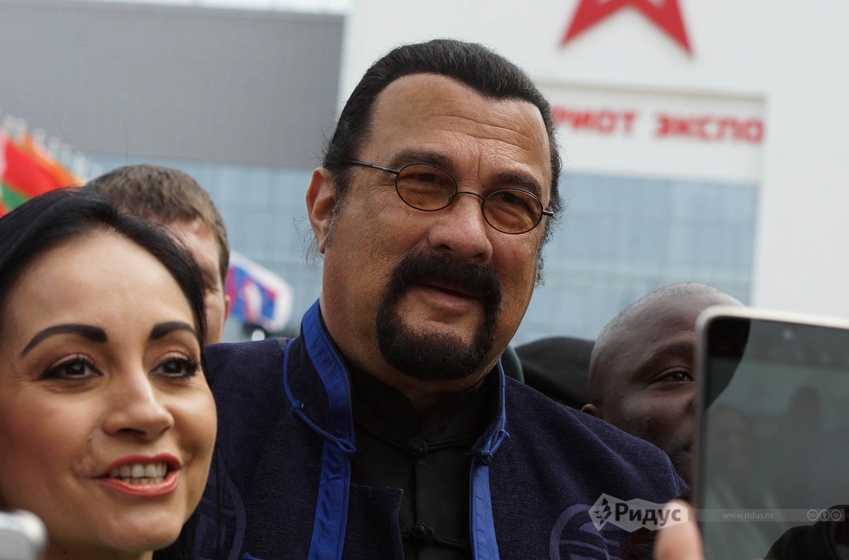 Стивен Сигал на АрМИ-2019 Стивен Сигал на АрМИ-2019