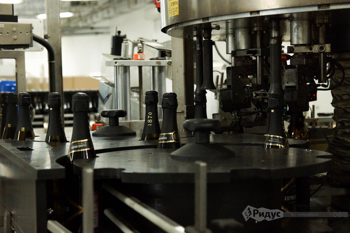 Завод «Абрау-Дюрсо» Завод «Абрау-Дюрсо»