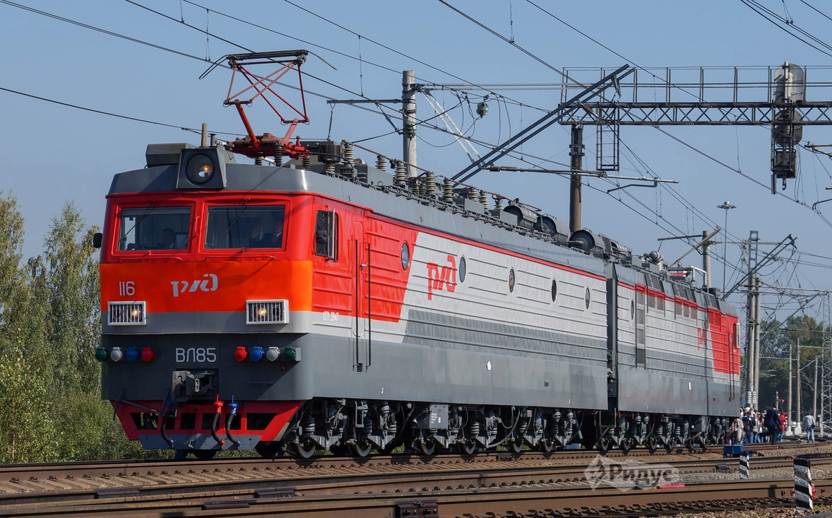 Один из самых мощных электровозов мира, ВЛ-85