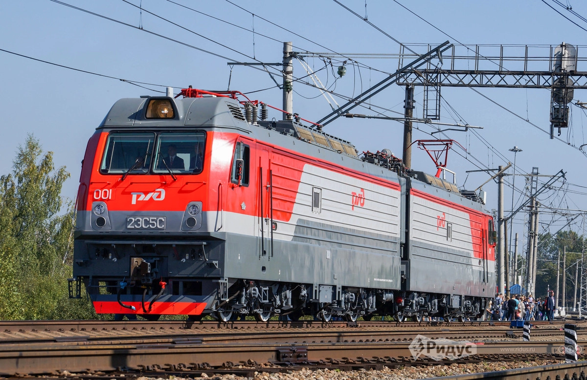 Электровоз 2ЭС5С