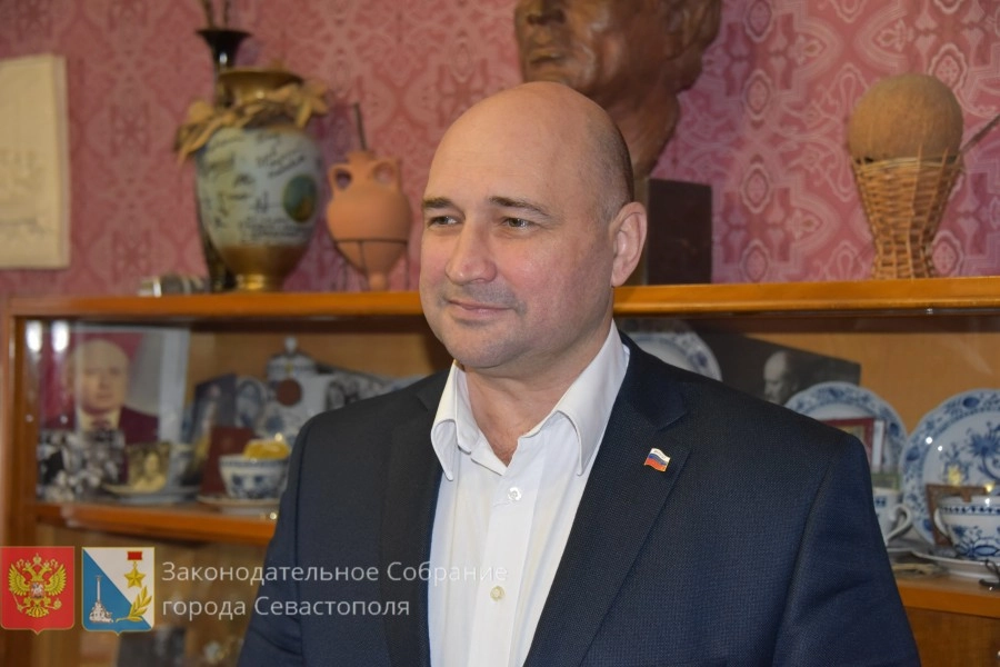 Владимир Немцев.