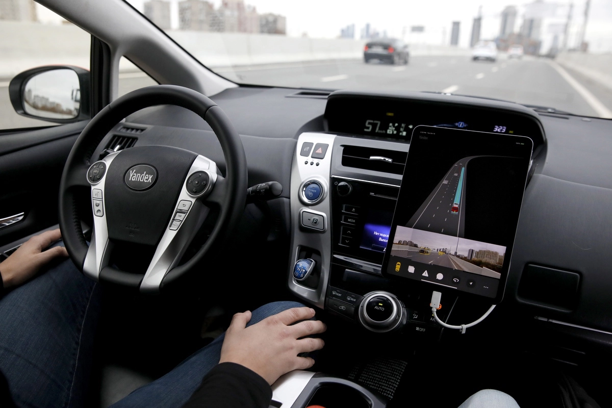 Внутри беспилотного автомобиля "Яндекса"