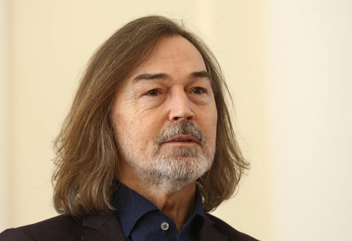 Сколько лет никасу. Сколько лет никасу. Сафронов никас степанович. Сколько лет никасу. Никас сафронов художник.