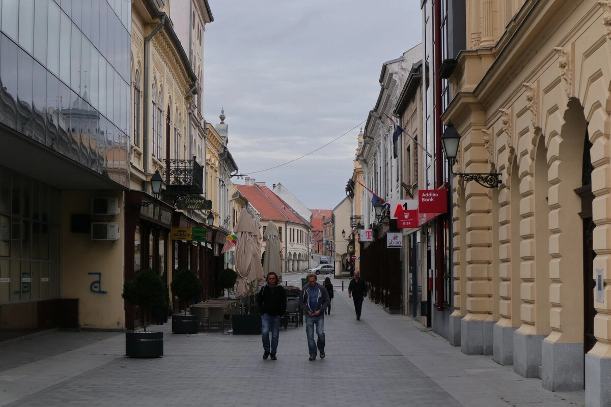 Сейчас Вуковар выглядит спокойно и местами даже довольно уютно.