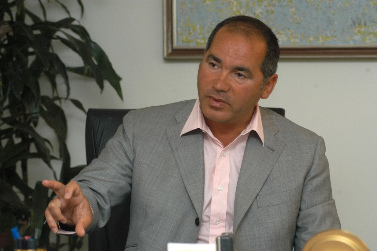 Миллиардер Фархад Ахмедов Миллиардер Фархад Ахмедов