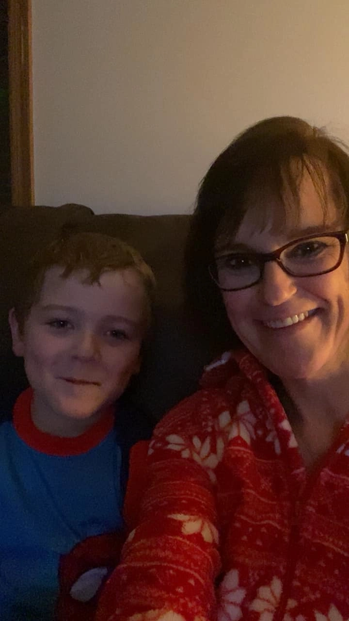 Брэнди со своим сыном. Брэнди со своим сыном.