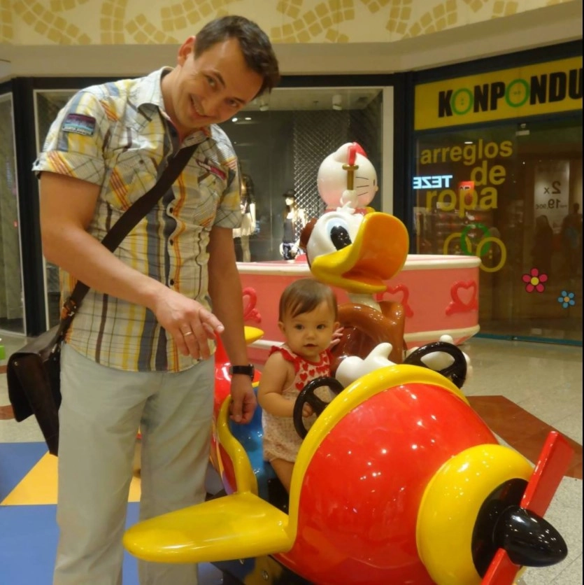 Андрей Семенов с дочерью