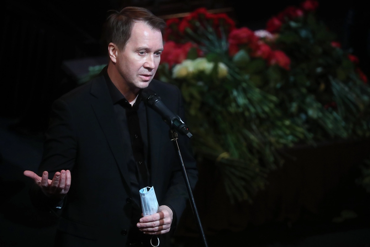 Художественный руководитель Театра Наций, актер Евгений Миронов. Художественный руководитель Театра Наций, актер Евгений Миронов.