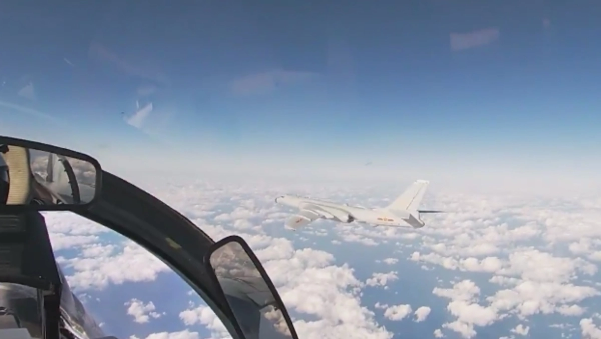 Над Тихим океаном 22 декабря