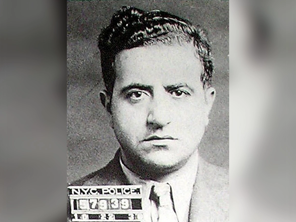 Альберт Анастазия по прозвищу Безумный Шляпник стоял у истоков печально известной Корпорации убийств