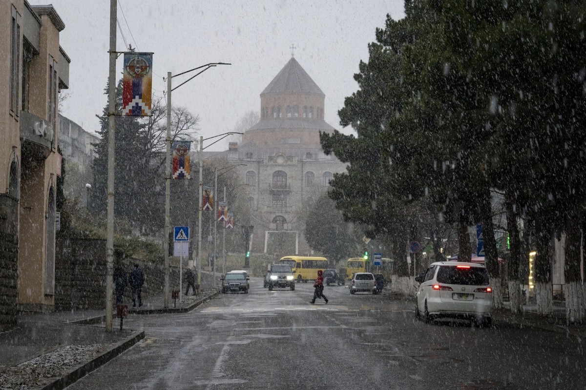 29 ноября. Первый в 2020 году снег в Степанакерте
