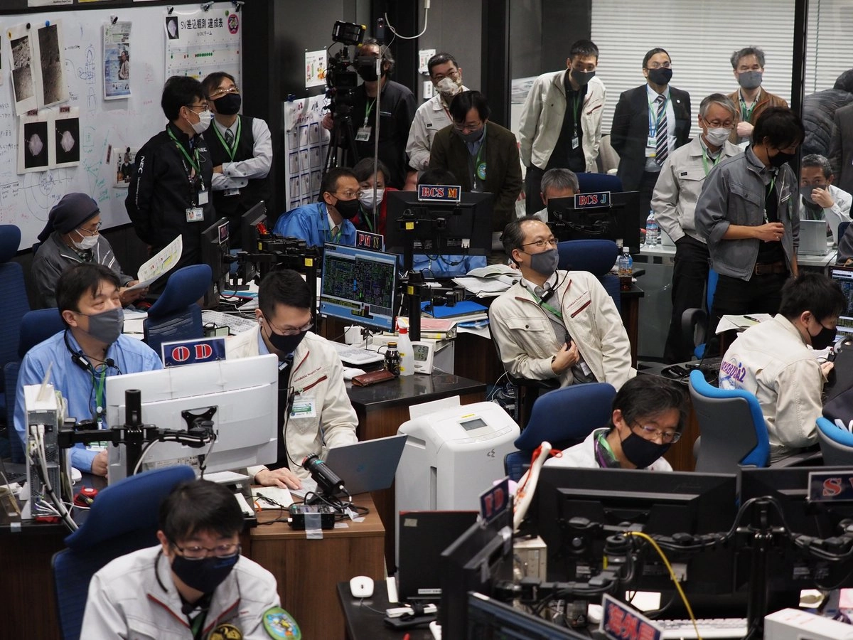 Команда проекта Хаябуса (Сапсан)-2 ожидает прибытия "коробочки"